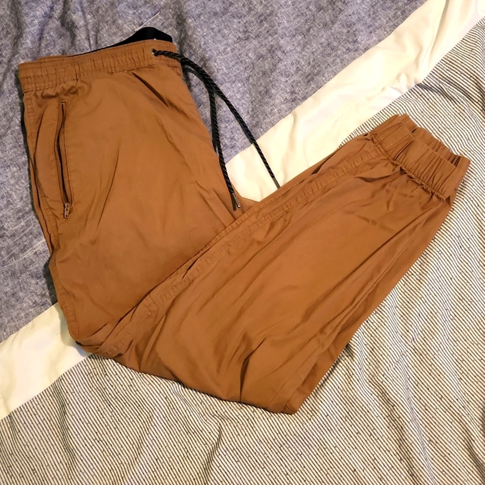 Men's Khaki Jogger